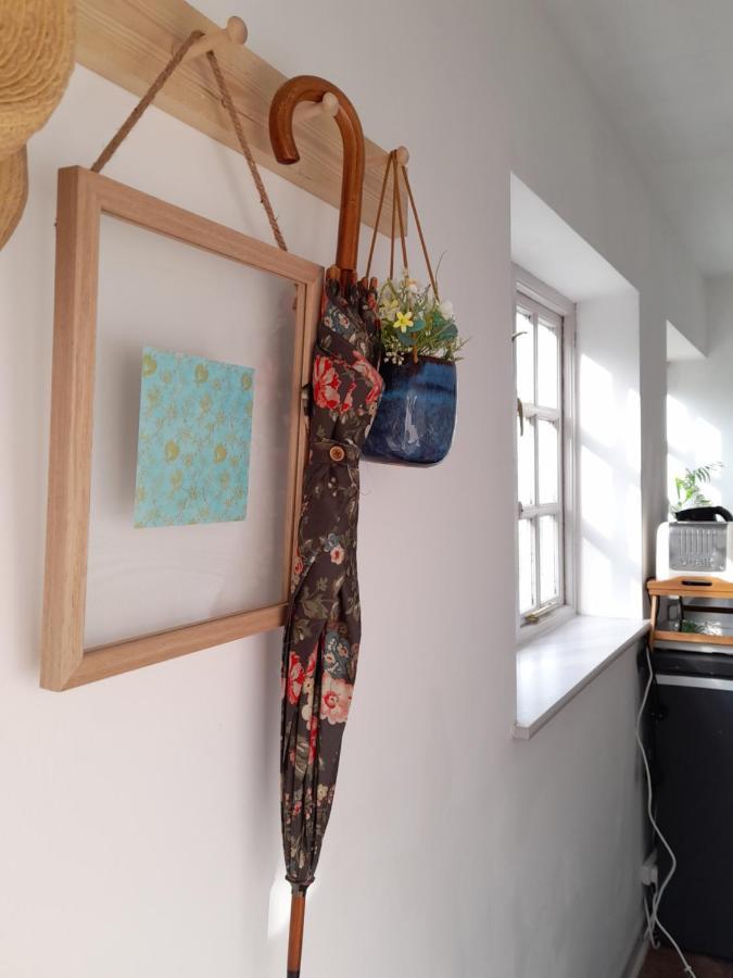 My Little Studio Farmborough Bagian luar foto